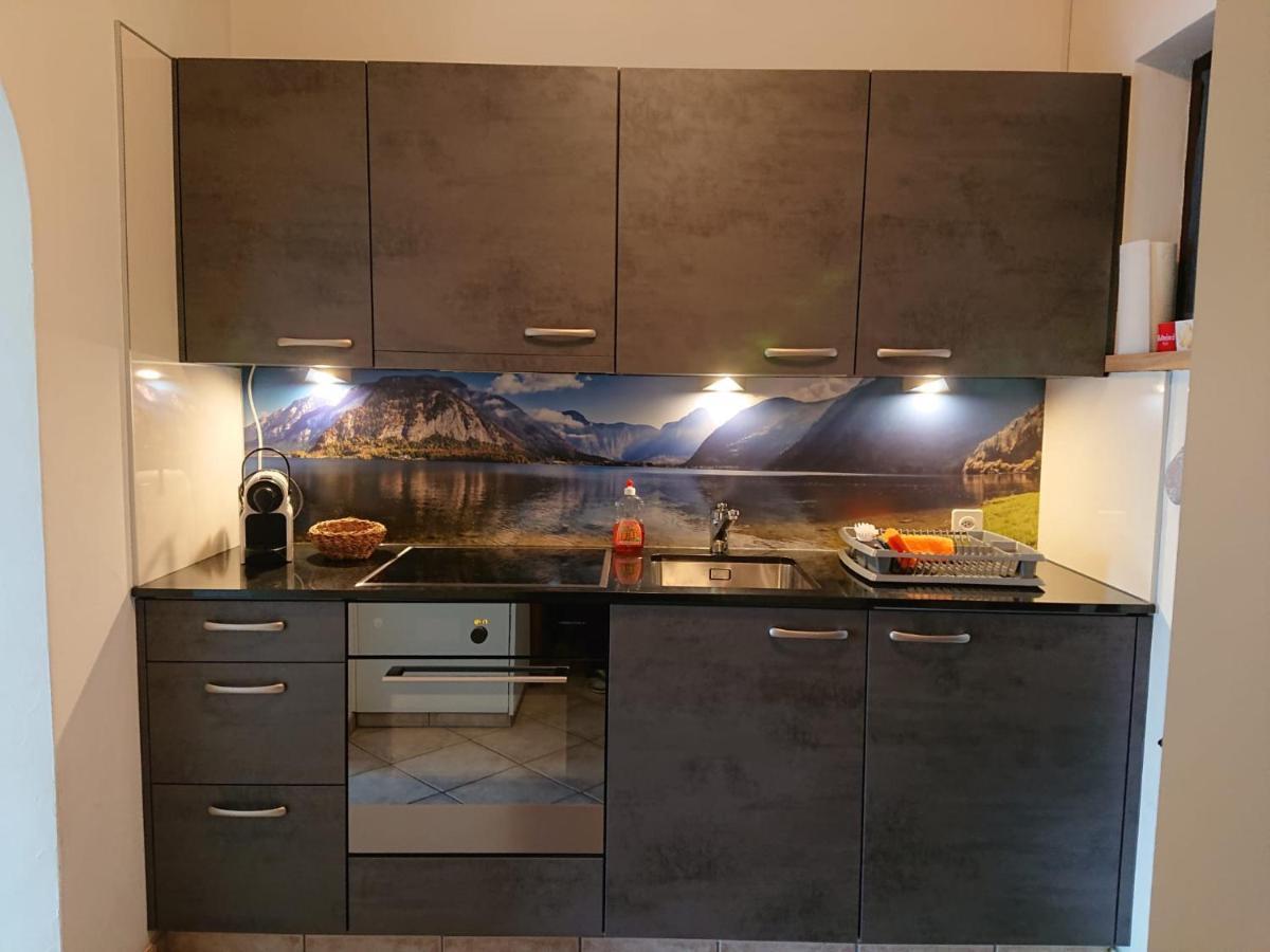 1 Zimmer Apartment Mit Seesicht Und Pool Gambarogno Luaran gambar